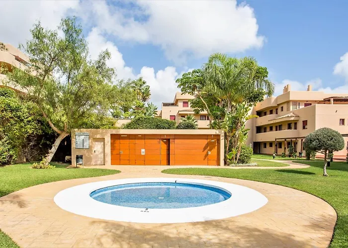 Lets In The Sun Blue Cala Appartement *